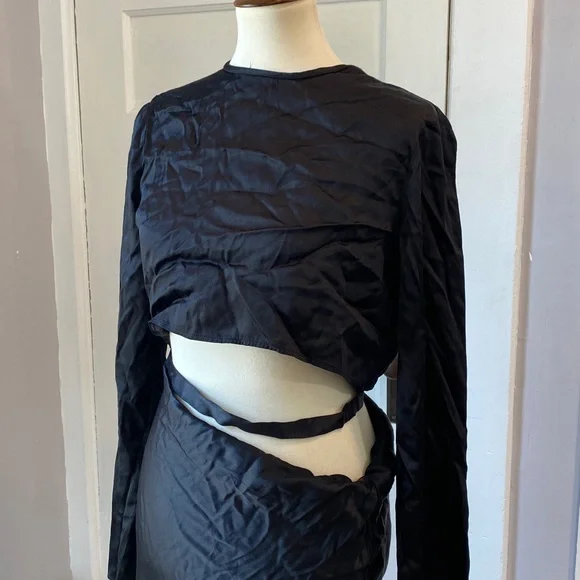 NWT Zara Black Satin Effect Cutout Waist Strap Maxi Dress, Size M - Picture 9 of 17